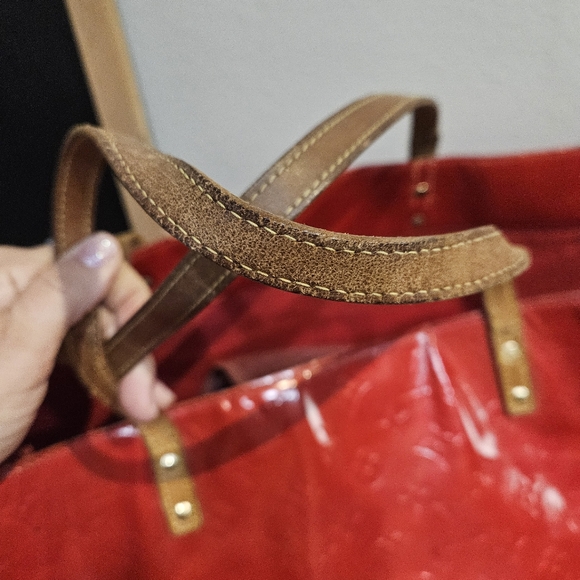 Louis Vuitton Vernis Reade GM Rouge - Picture 7 of 16